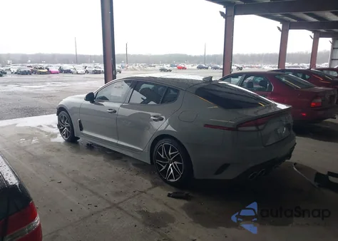 2022 Kia Stinger Gt-Line z USA, uszkodzony, nr VIN KNAE35LD2N6113653
